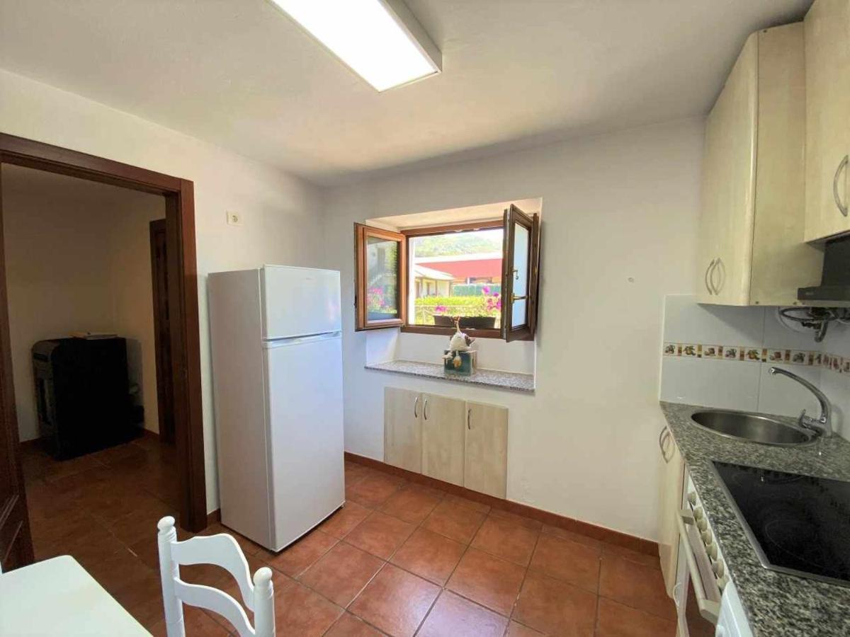 Casa Maribel Onís Buitenkant foto