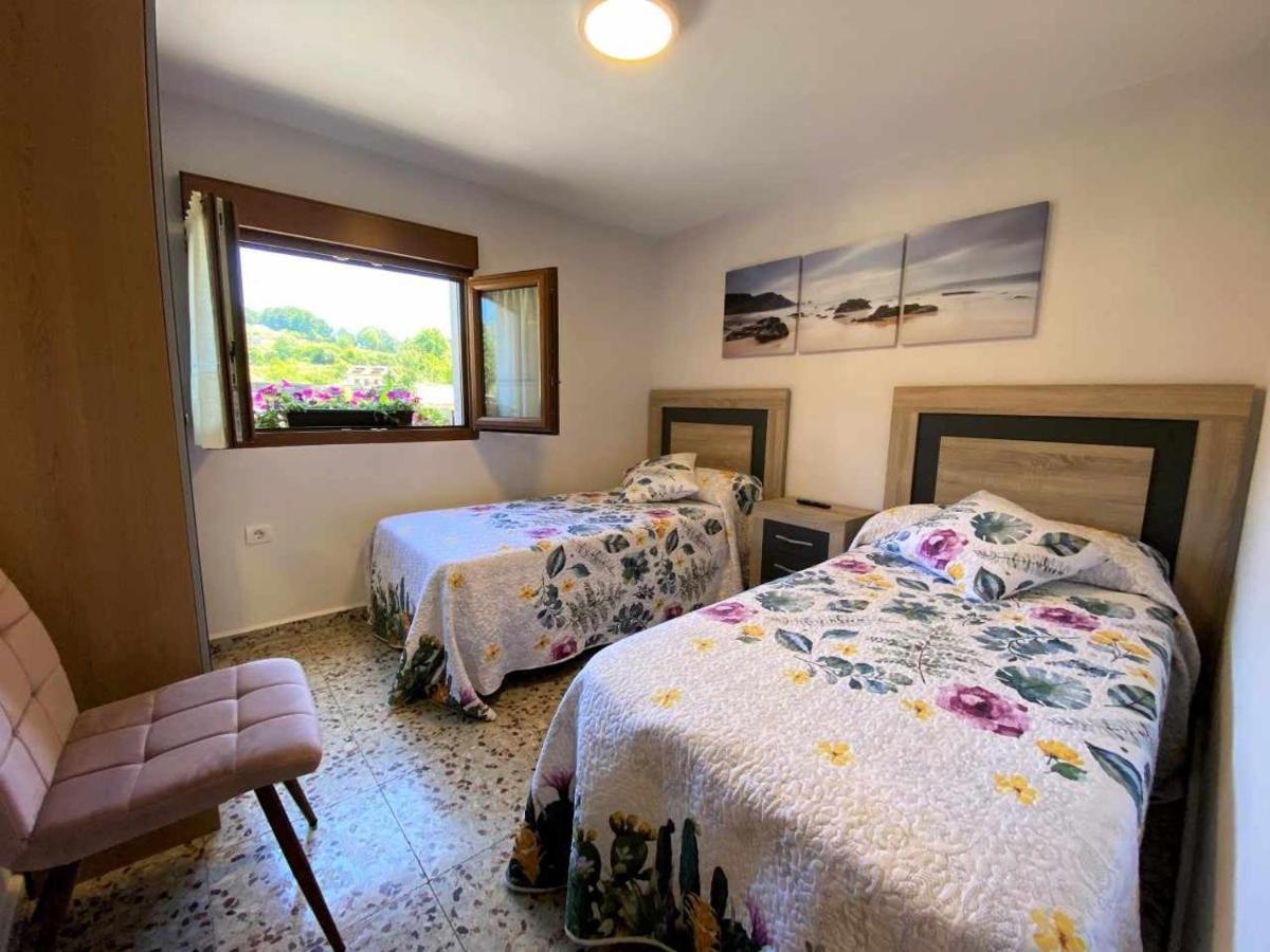 Casa Maribel Onís Buitenkant foto
